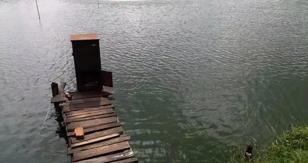 色翁荡息又大又硬又粗又爽