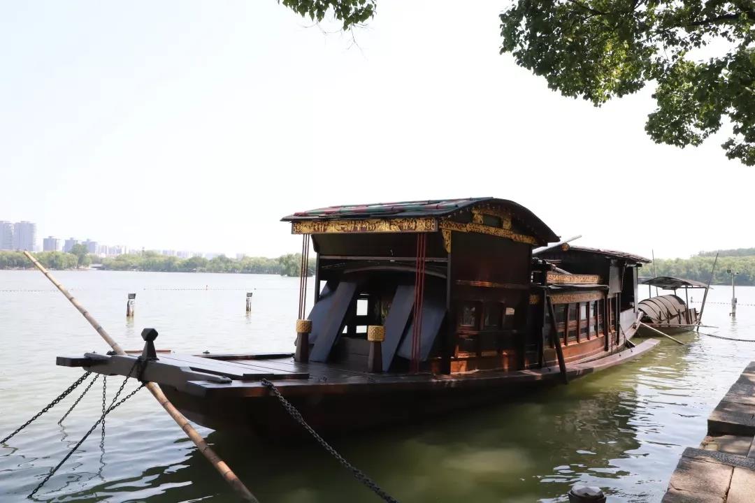 色翁荡息又大又硬又粗又爽