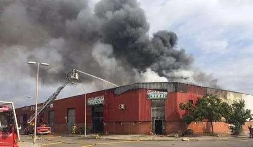 色翁荡息又大又硬又粗又爽